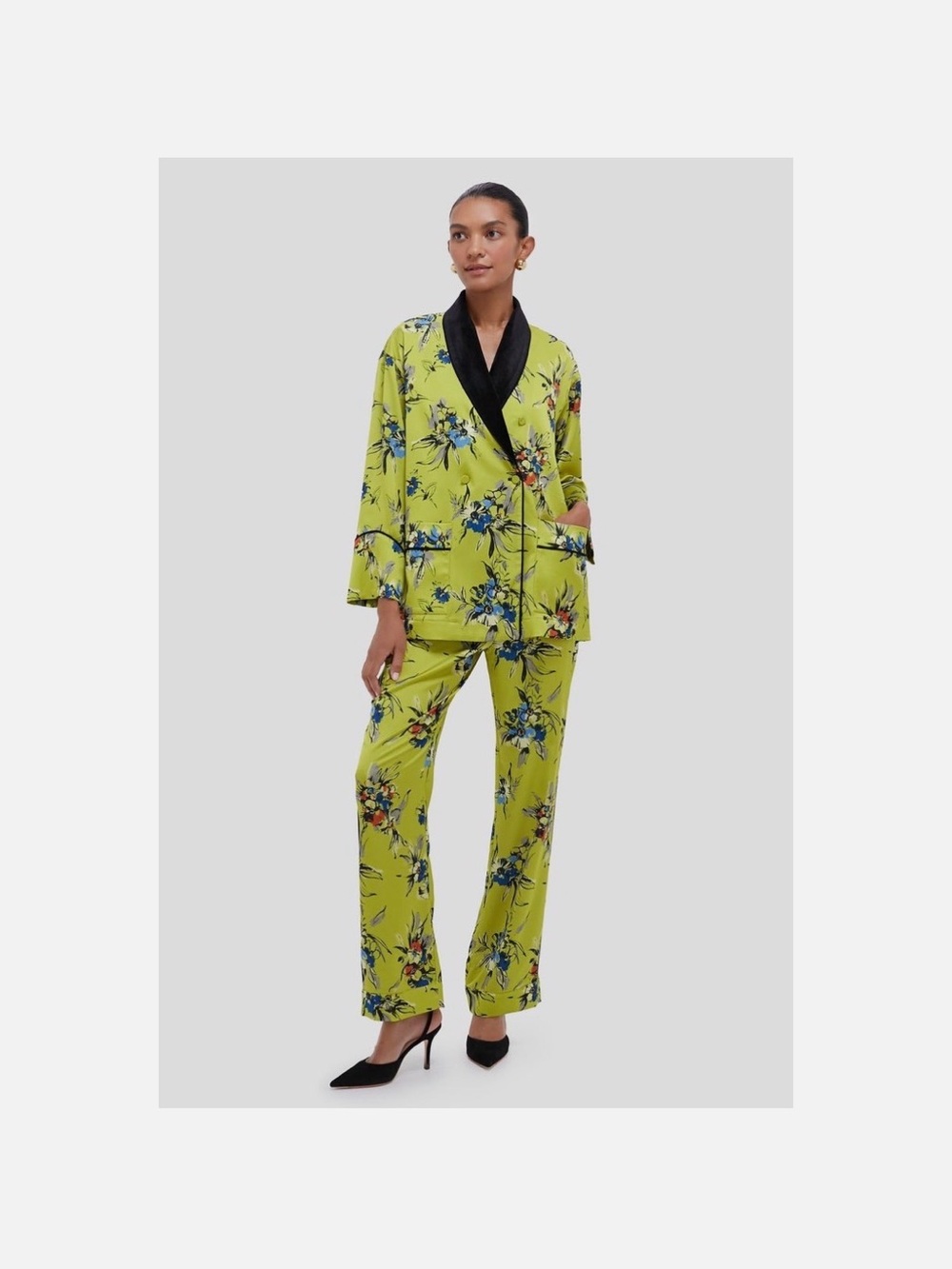 Julia Berolzheimer x Tuckernuck chartreuse floral blazer